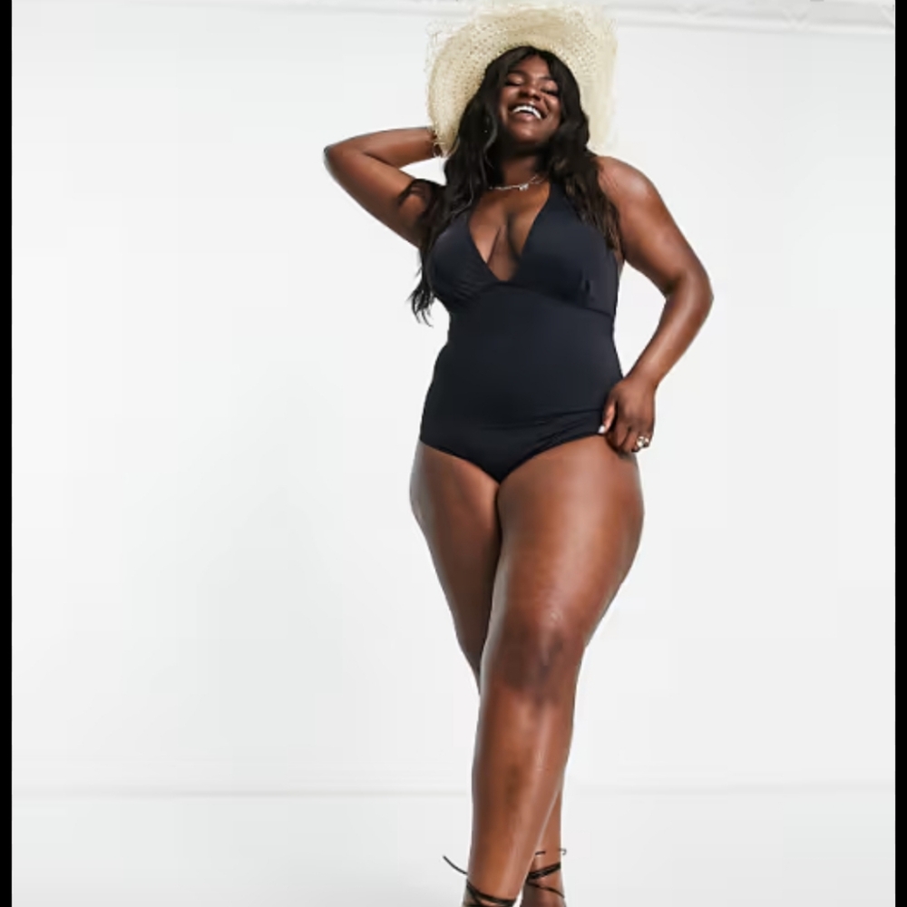 Simply Be • Plus Size One Piece Swimsuit Size 28 Black Plunge One Piece Sexy Vac